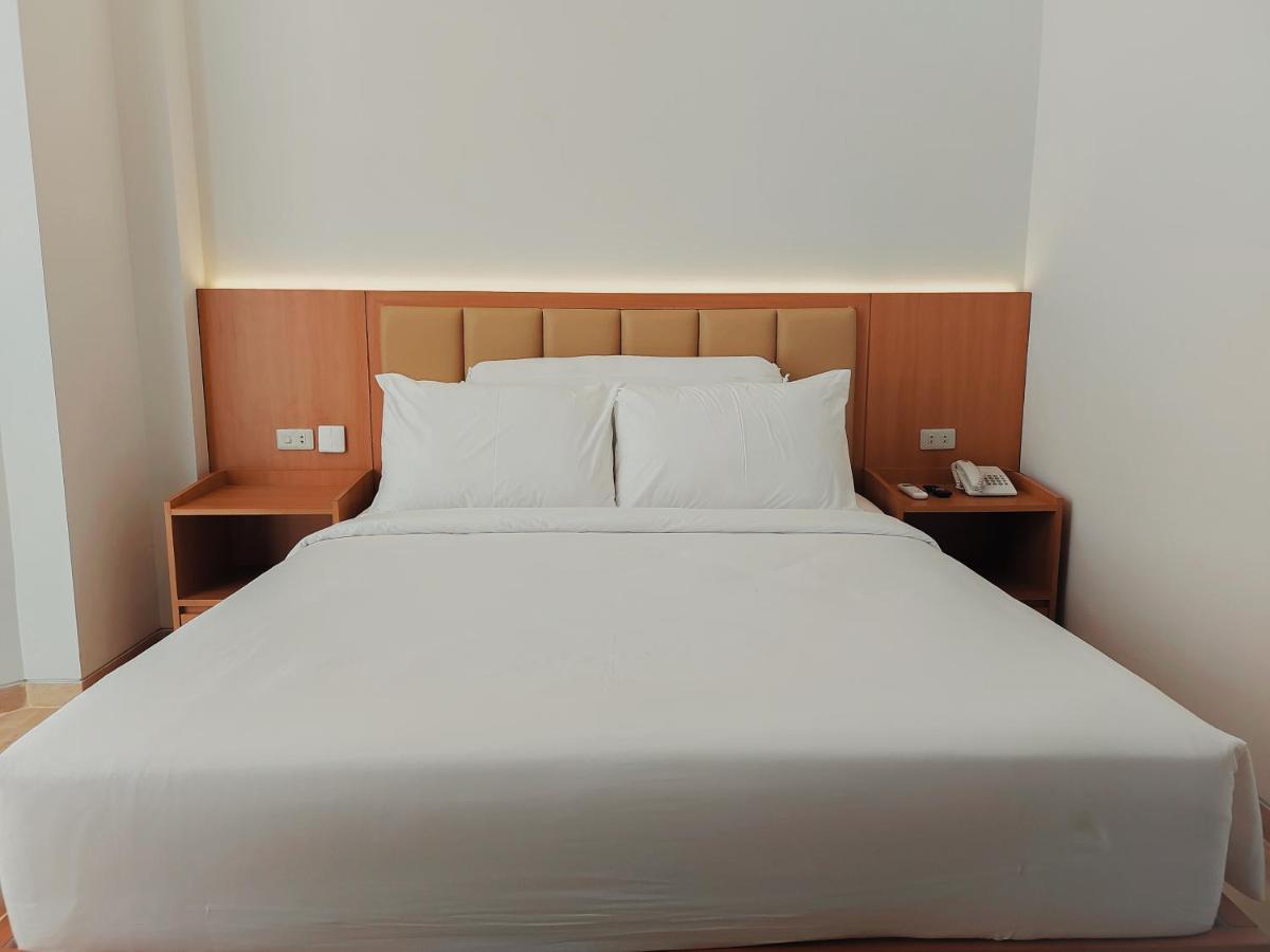 Ayman Syariah Hotel Surabaya Luaran gambar